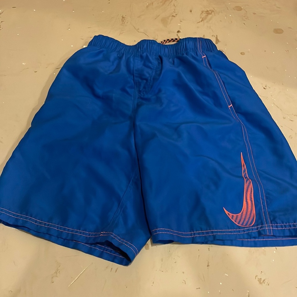 Nike youth small swimming trunks
